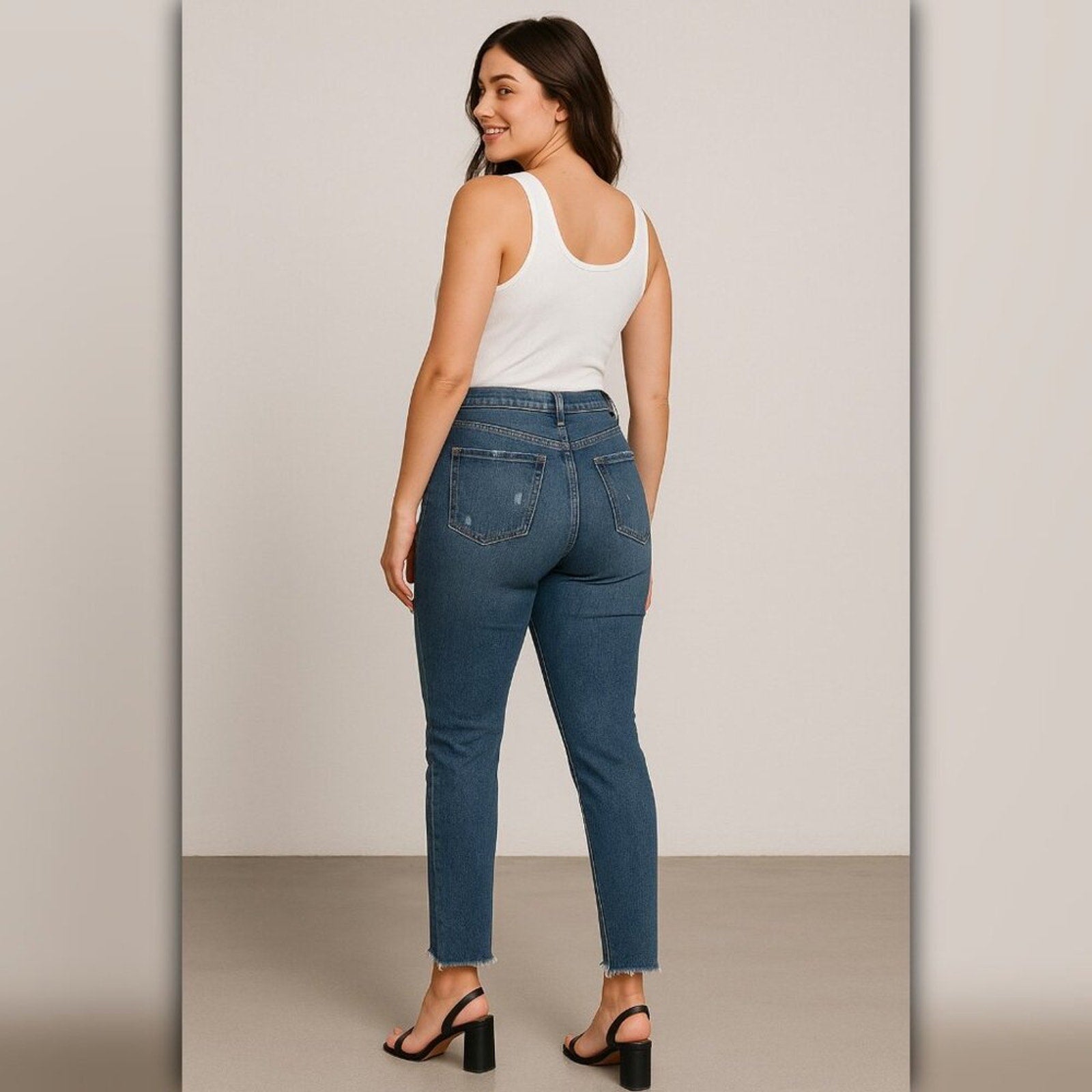 A195 • KUT High Rise Button Fly Skinny Jeans